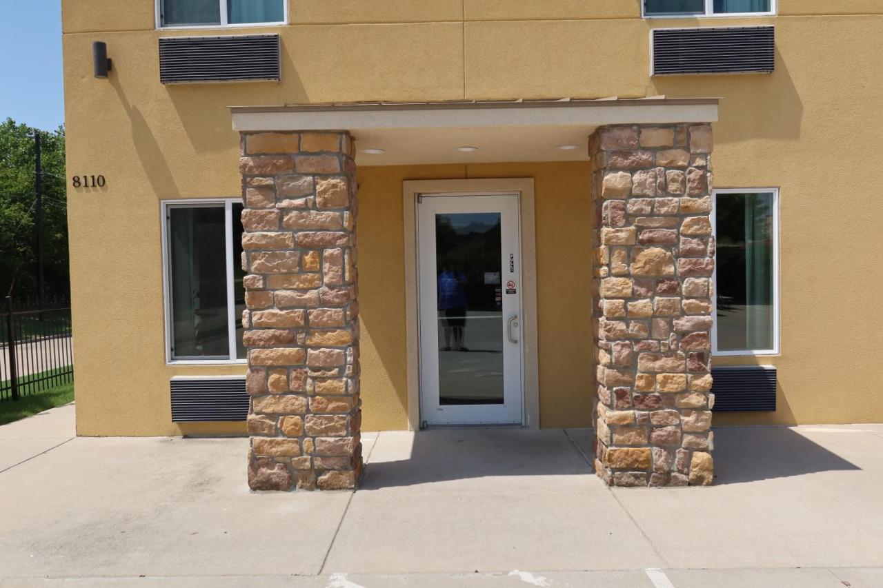 West Worth Inn & Suites White Settlement Εξωτερικό φωτογραφία