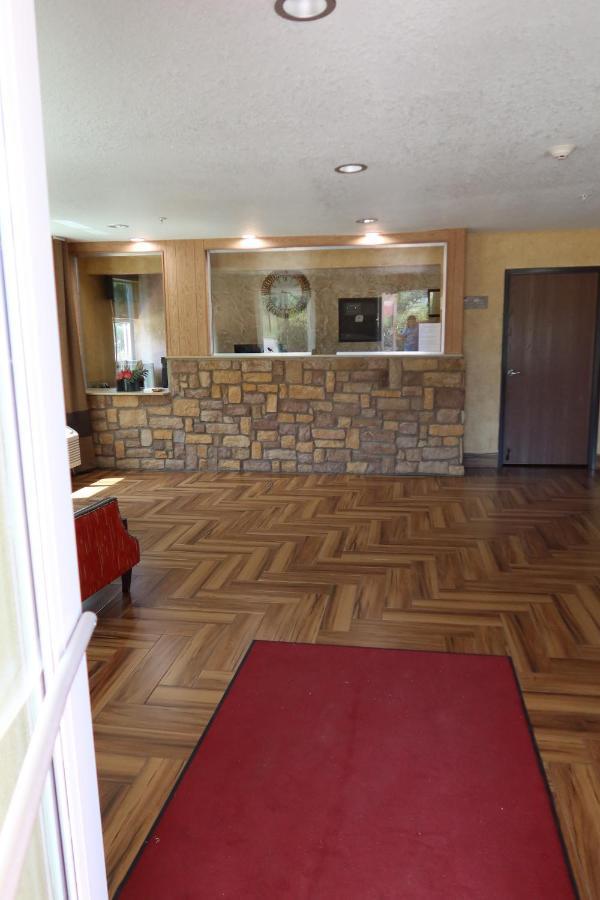West Worth Inn & Suites White Settlement Εξωτερικό φωτογραφία