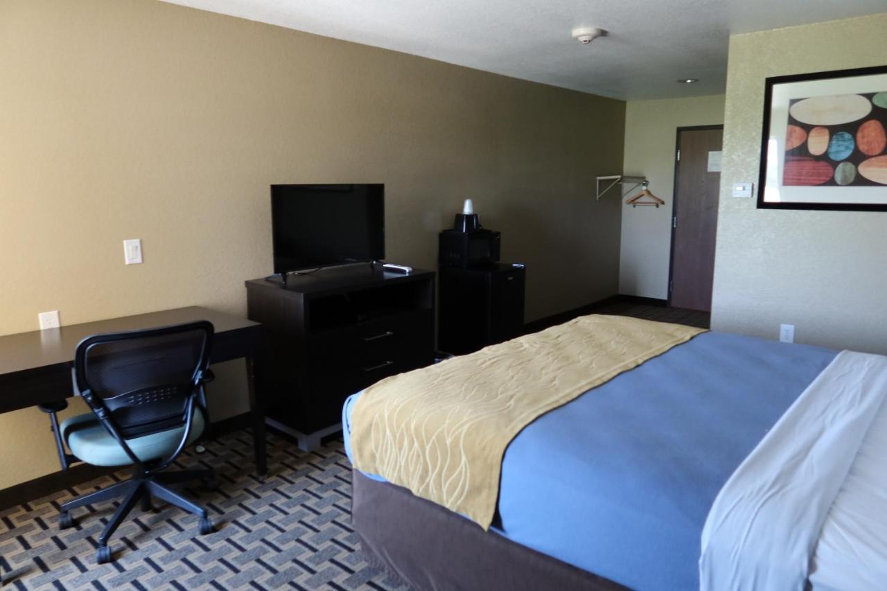 West Worth Inn & Suites White Settlement Εξωτερικό φωτογραφία