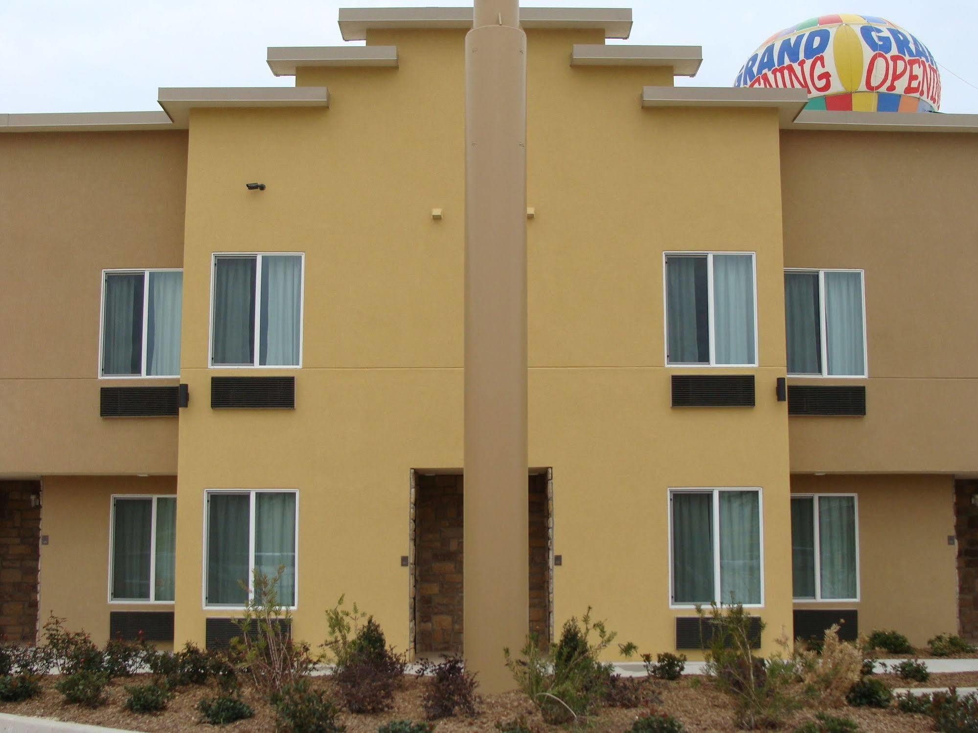 West Worth Inn & Suites White Settlement Εξωτερικό φωτογραφία