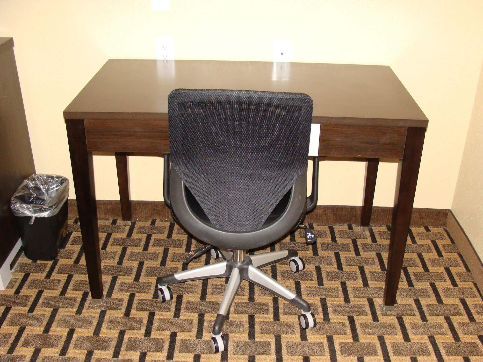 West Worth Inn & Suites White Settlement Εξωτερικό φωτογραφία